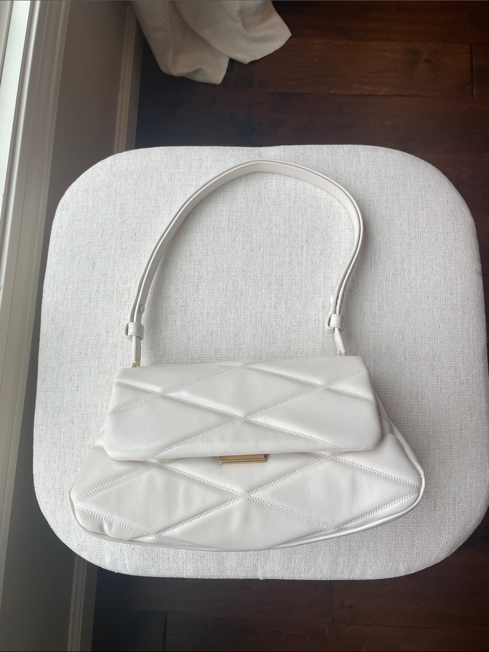 kate spade off white quilted shoulder bag with gold-tone hardware